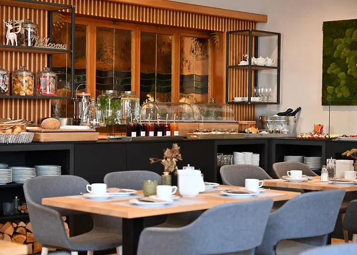 Land-gut Hotel zum Löwen Garni