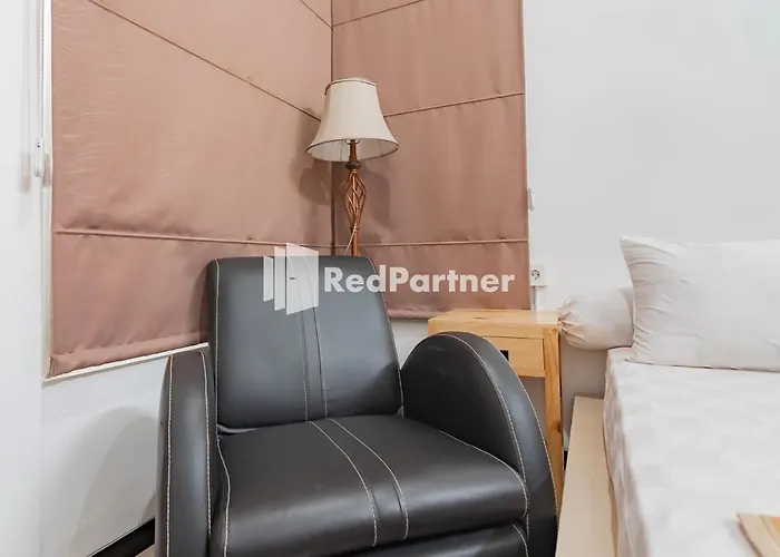 Langkar Guest House Syariah Mitra Reddoorz