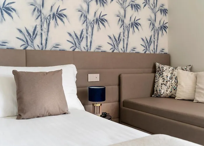 Hotel Lux Sh