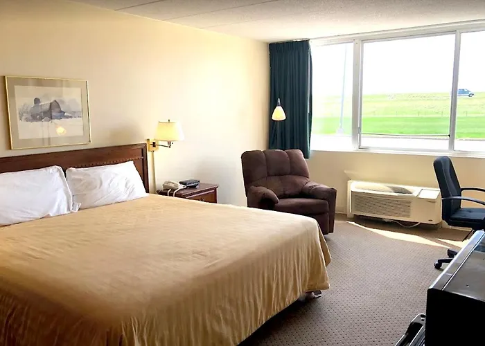 Norwood Inn & Suites Worthington