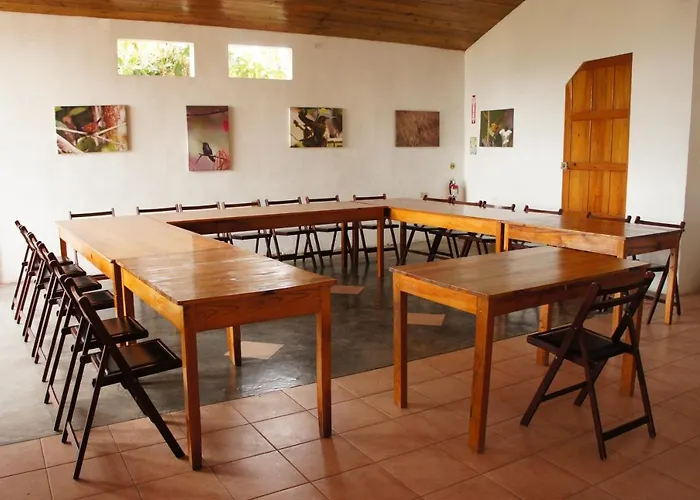 Hotel And Restaurant Guancascos