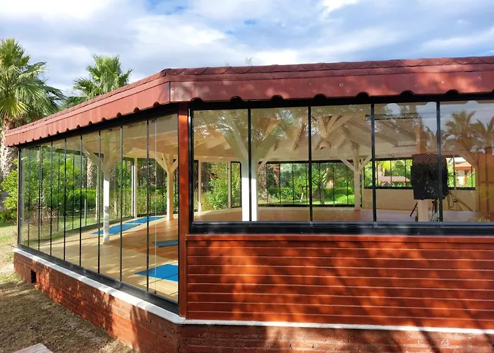 Nerissa Hotel