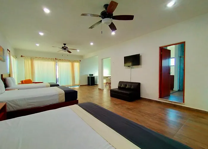 José y Glendy Hotel
