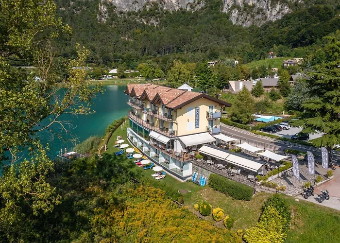 Panoramic B&B Hotel San Carlo Ledro