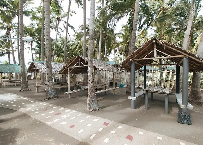 Reddoorz At Royal Grande Beach Resort Batangas