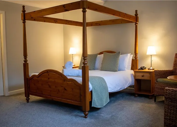 The Rosedale Hotel