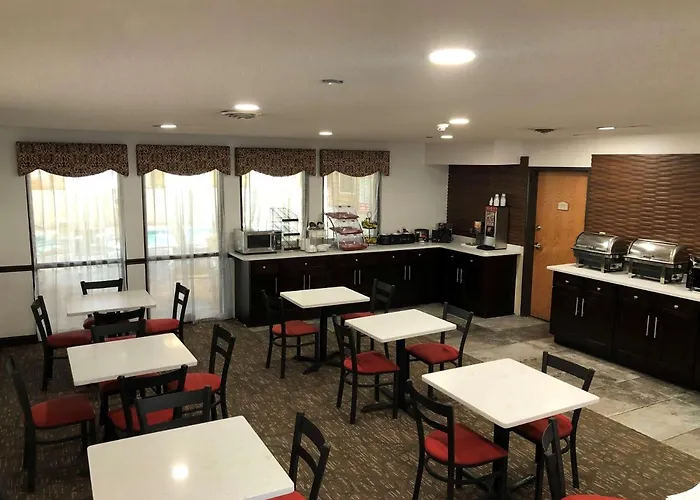 Country Inn & Suites By Radisson, Auburn, In