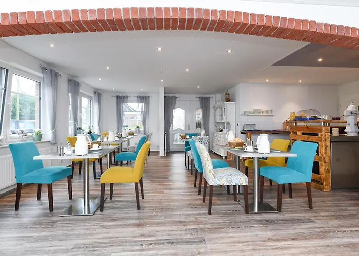 Hotel-Pension Janssen - Gästehaus Huus an't Deep Neuharlingersiel