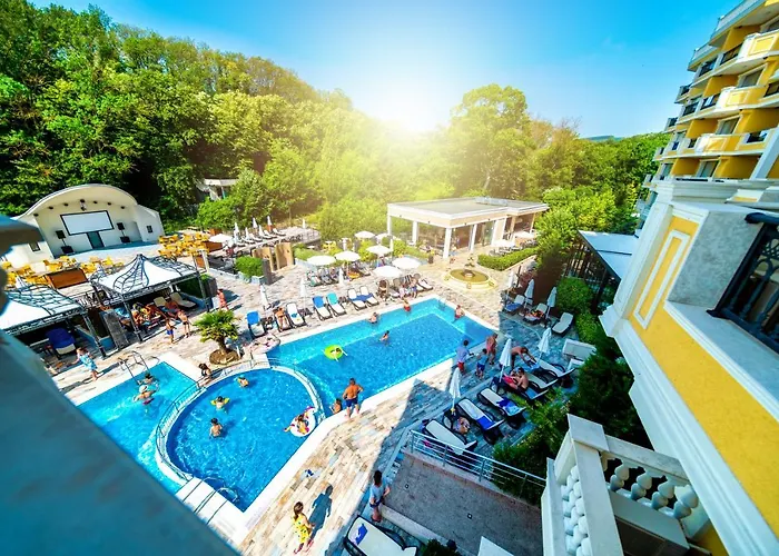 Marina White Sands Beach Hotel