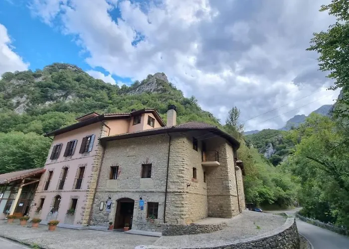 La Casona de Mestas