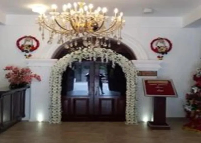 Garden Beach Hotel Kalutara