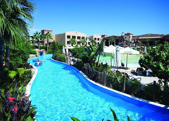 Coral Sea Aqua Club Resort