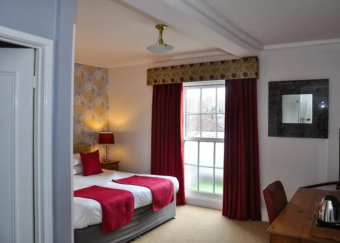 The Beaufort, Raglan