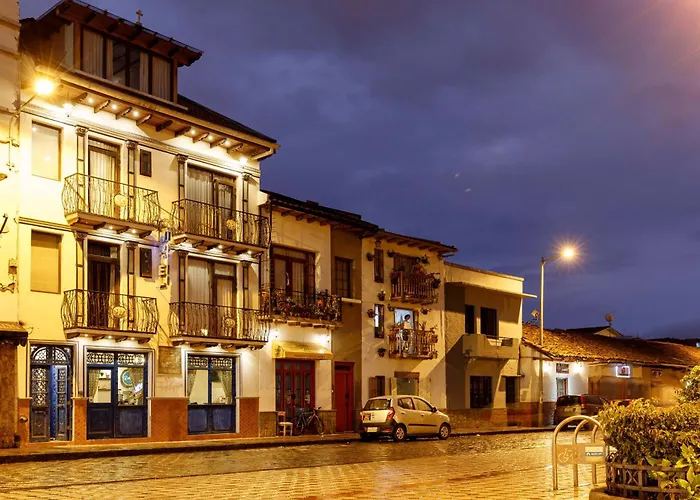 Hotel Azul De La Plaza By Chat Noir