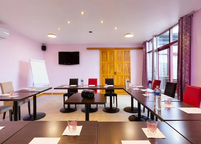 Fh Confort Hotel Orleans Co'Met