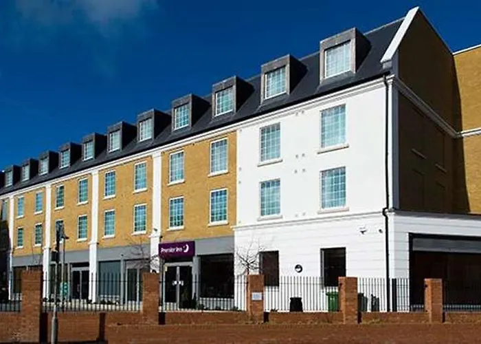 Premier Inn Epsom Town Centre