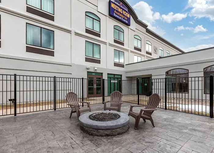 Comfort Inn & Suites Grand Blanc-Flint