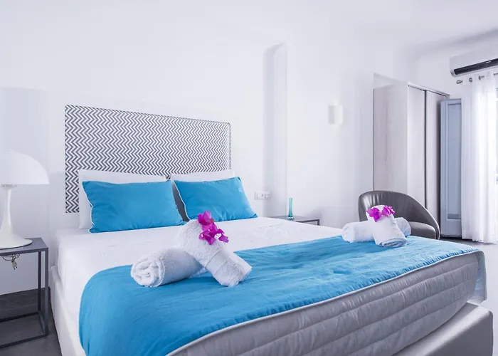 Blue Waves Suites & Apartments