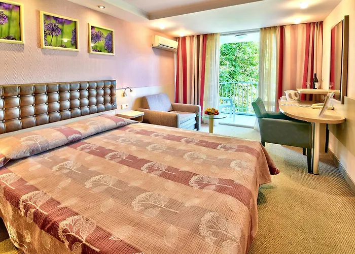 Hotel Sandy Beach