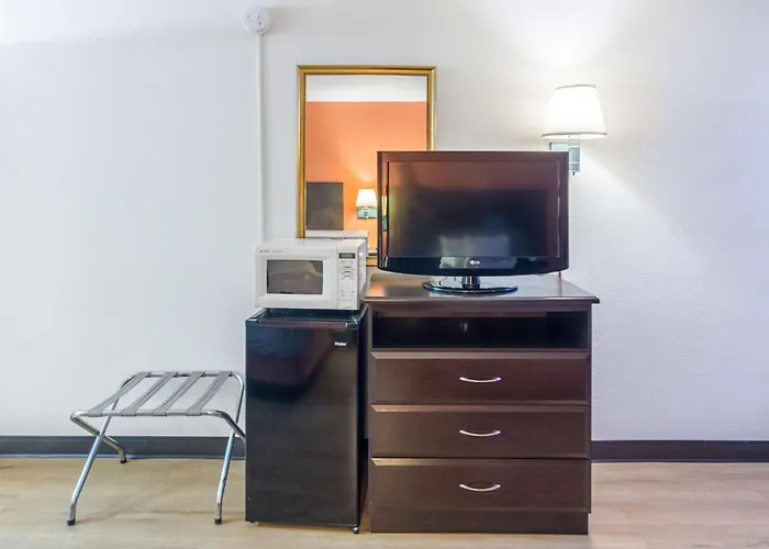 Motel 6-Groton, Ct - Casinos Nearby