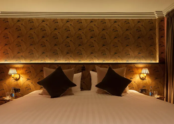 House Belfast Hotel