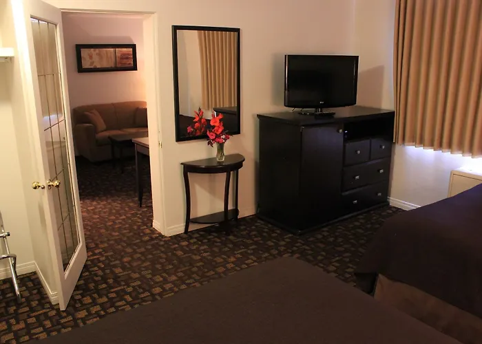 Travelodge By Wyndham Prince Albert