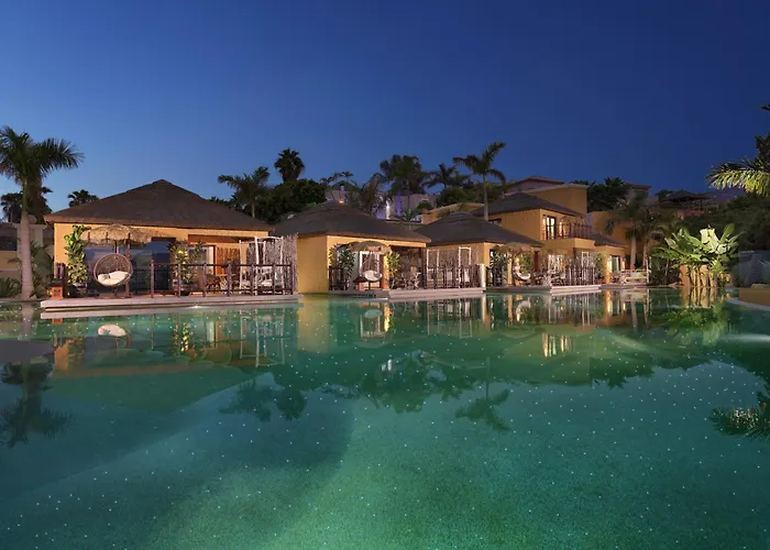 Royal River, Luxury Hotel - Adults Only