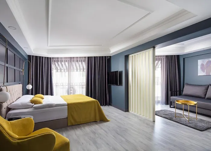 B Loft Hotel
