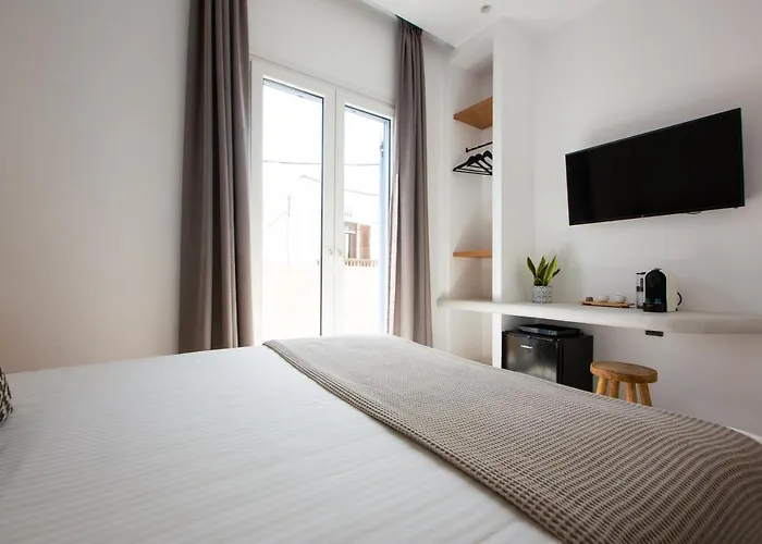 Eleana Hotel