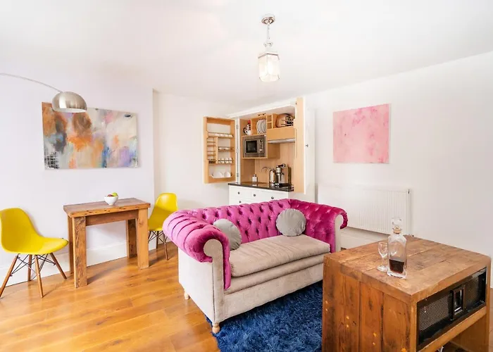 Berkeley Suites