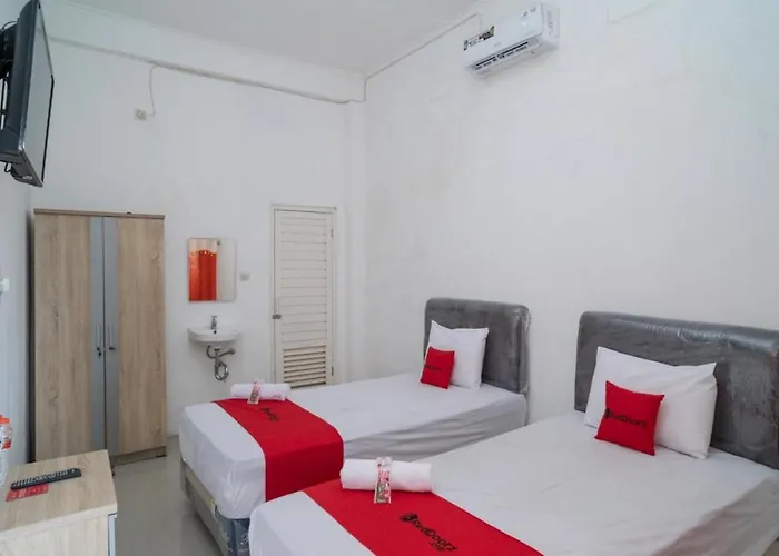Reddoorz Near Rs Mitra Keluarga Waru