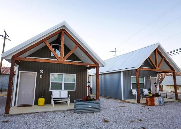 Knotty Squirrel Cabins Mountain View