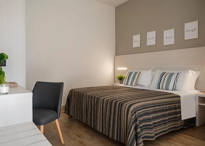 Club Hotel