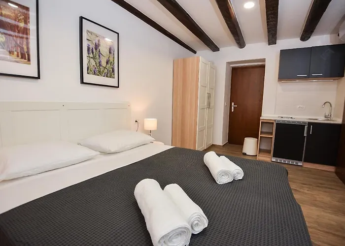 Old Town Inn Pula