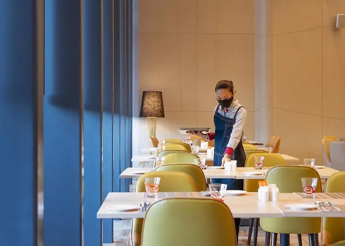 M World Hotel