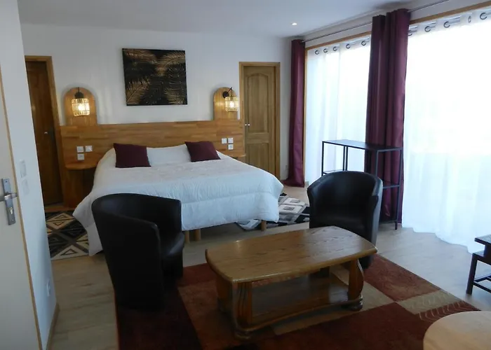 Hotel Les Charmilles De Mormal