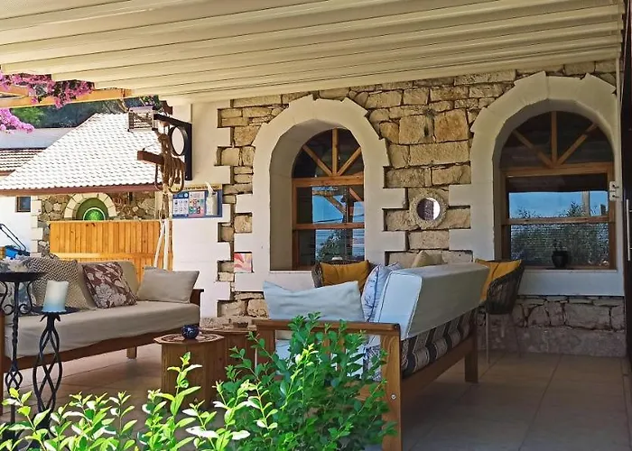 Swiss Eviniz Hotel (Adults Only)