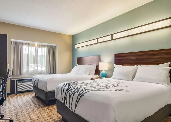 Sleep Inn & Suites Steubenville At The University