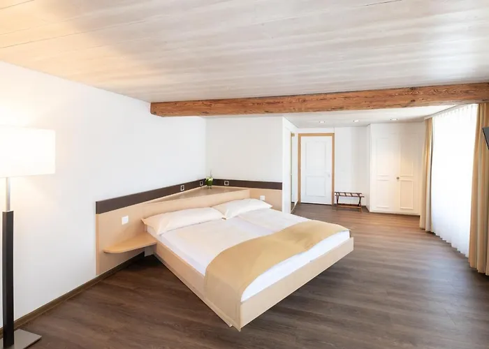 Hotel zum goldenen Kreuz