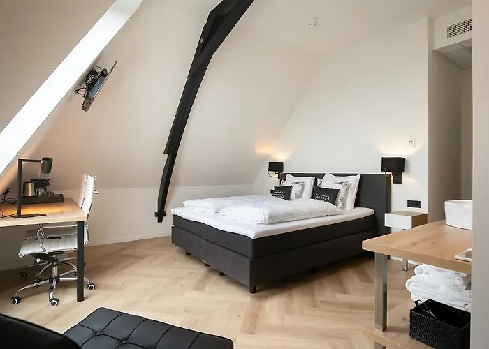 Snoozz Hotels Bolsward Boutique hotel zonder receptie met digitale sleutel