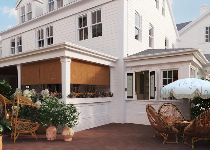 Faraway Nantucket