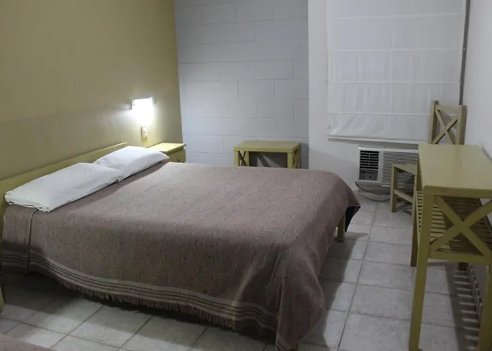 Hotel Barrancas San Pedro