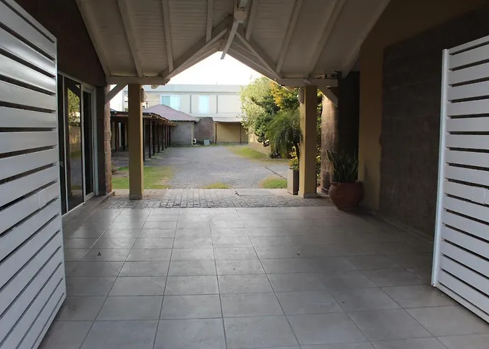 Hotel Barrancas San Pedro