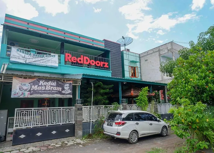 Reddoorz Syariah Near Rs Mitra Siaga