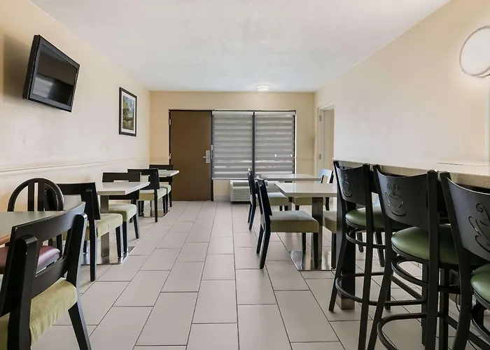 Quality Inn & Suites Mt Chalet
