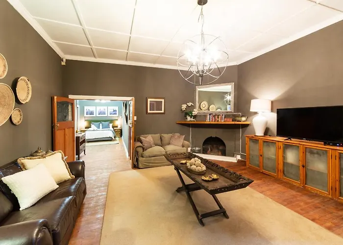 Royal Tree Guest House