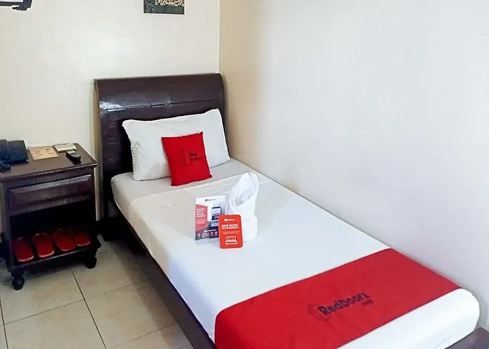 Reddoorz Near Ormoc Port Terminal