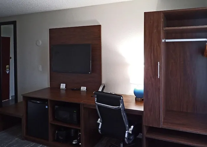 Sleep Inn & Suites California Md