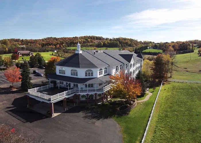 Inn At Amish Door