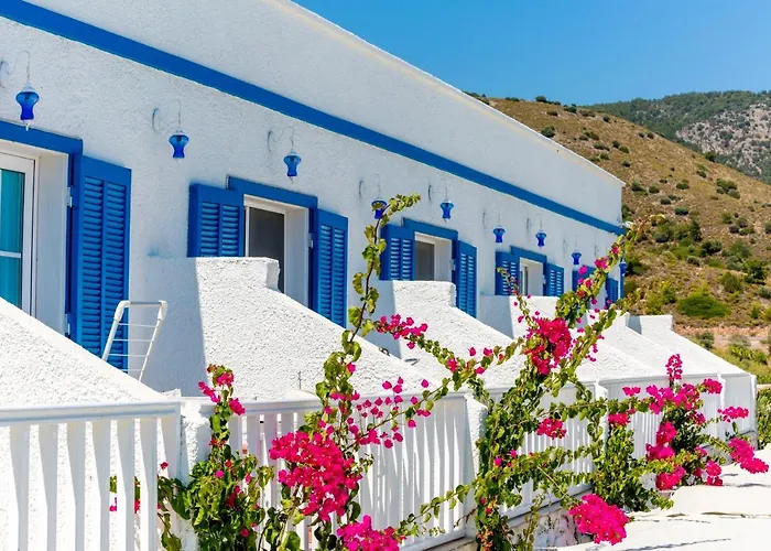 Otel Mavi Beyaz